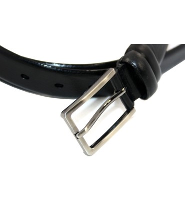 Czarny pasek do garnituru marki Orsatti z klasyczną klamrą