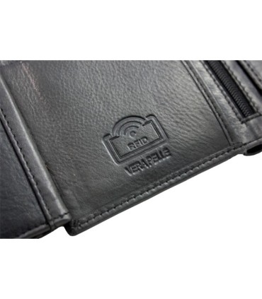 Portfel męski Pierre Cardin ze skóry naturalnej czarny z niebieską wstawką